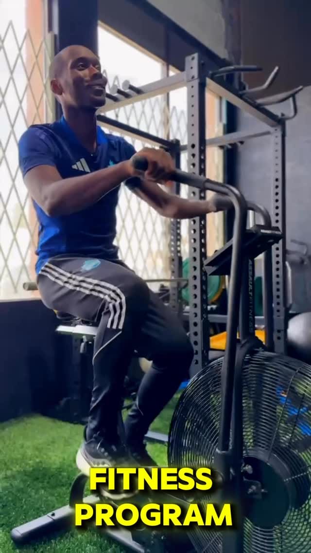 Post 10 by Trifutbol on Instagram (video)