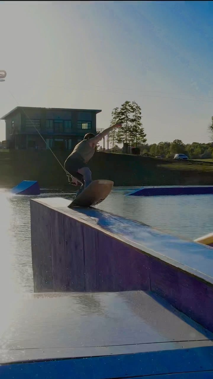 Post 5 by Olivier Derome on Instagram (video)