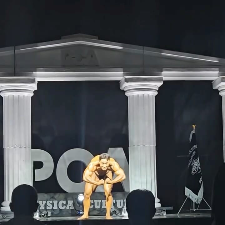 Post 8 by IFBB PRO 권형주 (Kwon Hyoung Joo) 🇰🇷 on Instagram (carousel)