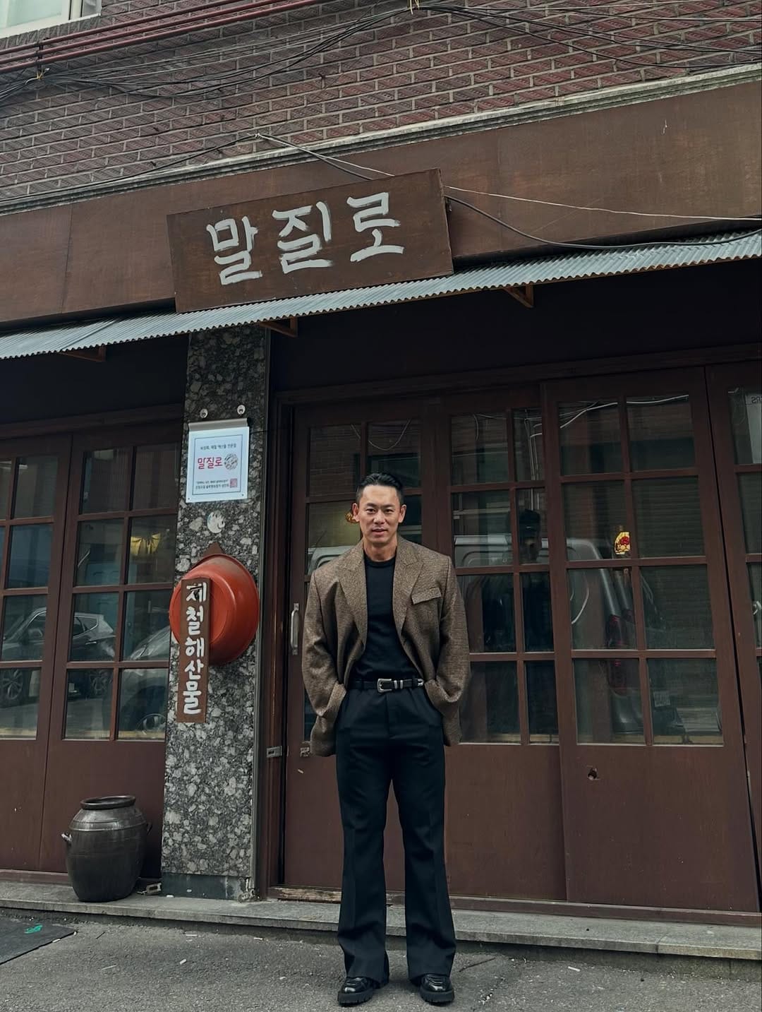 Post 5 by IFBB PRO 권형주 (Kwon Hyoung Joo) 🇰🇷 on Instagram (carousel)