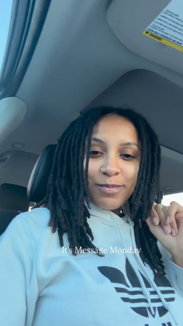 Post 1 by Celebrity Loctician ➖ Penny 🐐 on Instagram (video)