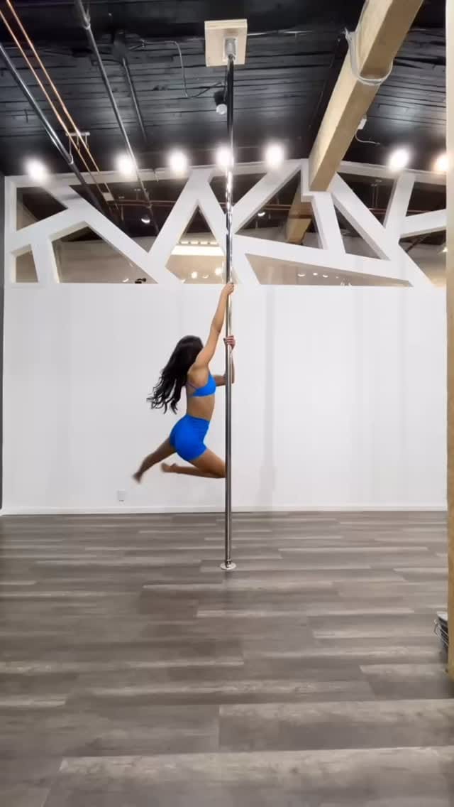 Post 4 by R.SONG STUDIOS on Instagram (video)