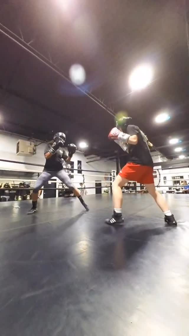 Post 7 by Kingsway Boxing on Instagram (video)