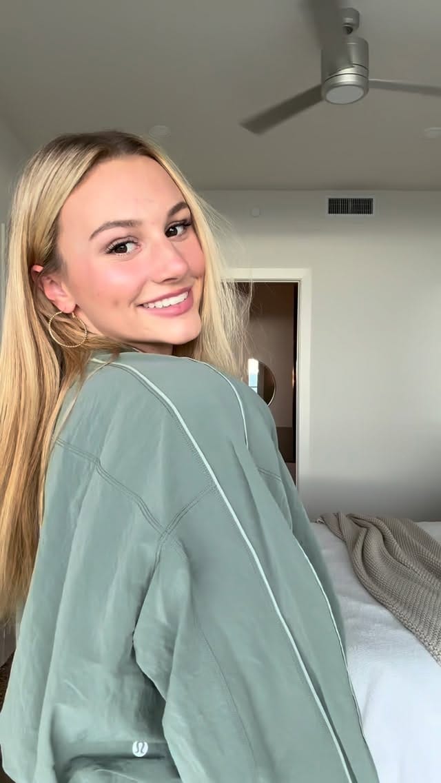 Post 10 by Summer McIntosh on Instagram (video)