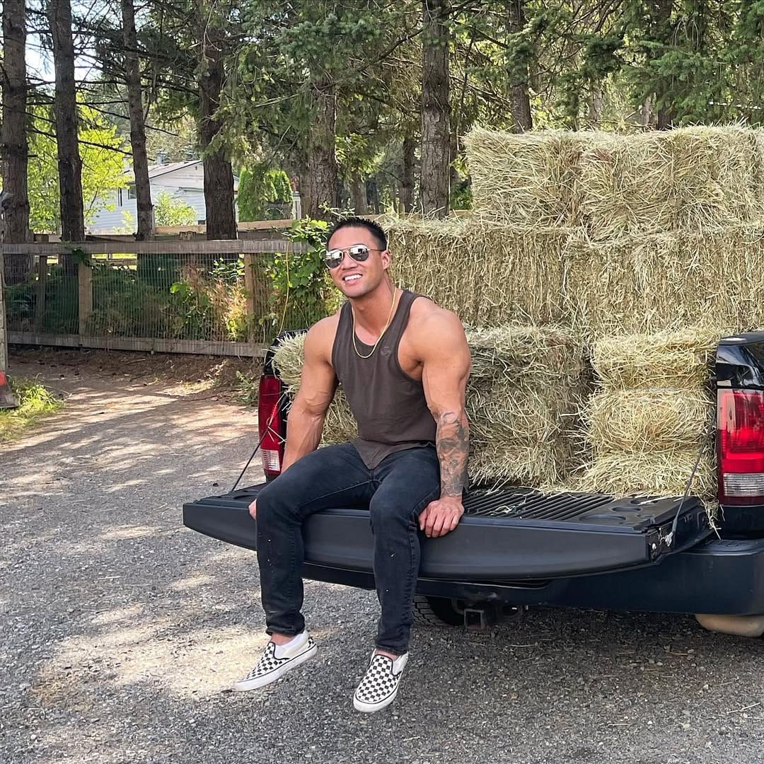 Post 4 by Kyle Faustino IFBB PRO on Instagram (image)
