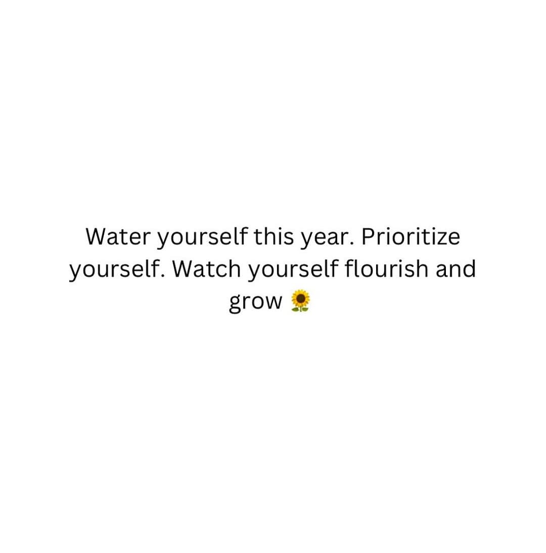 Post 8 by Rosha on Instagram (image)
