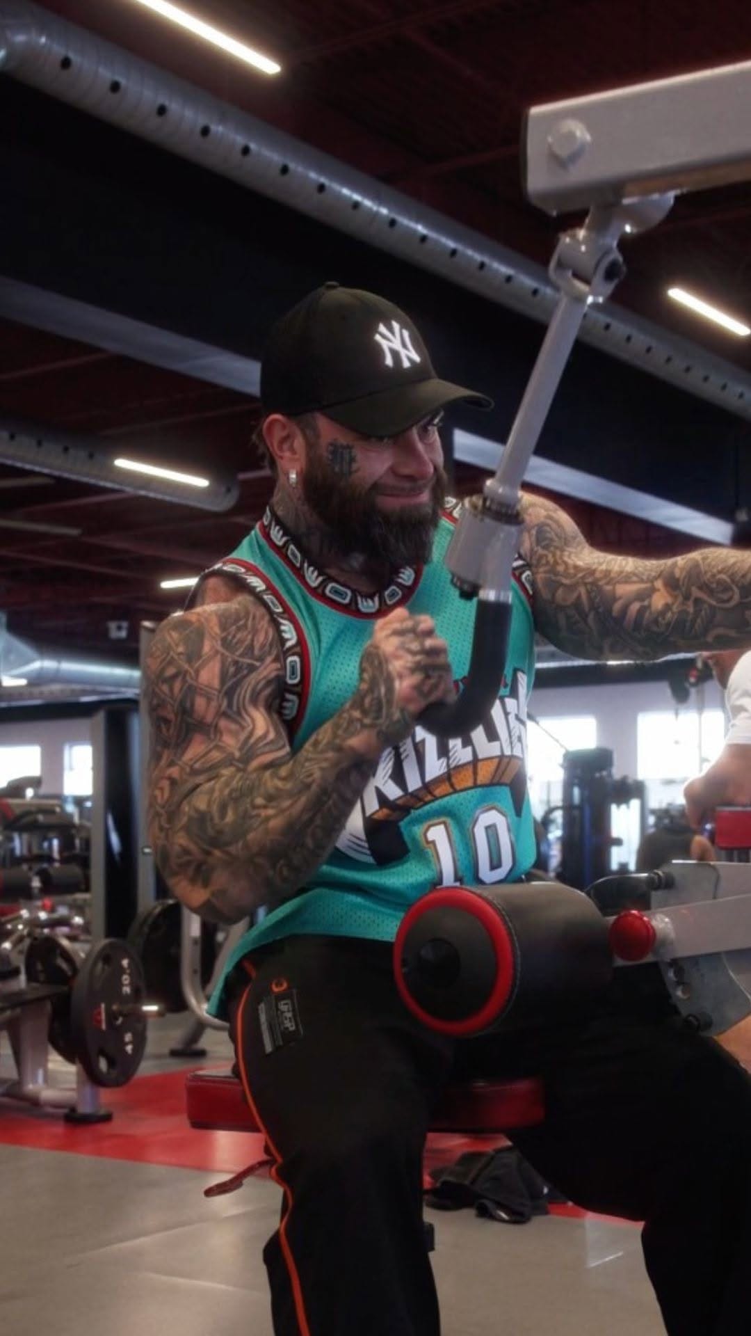 Post 8 by Atlantis Gym on Instagram (video)
