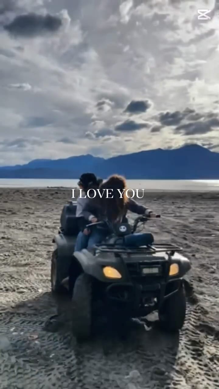 Post 6 by Estefania Delgado on Instagram (video)