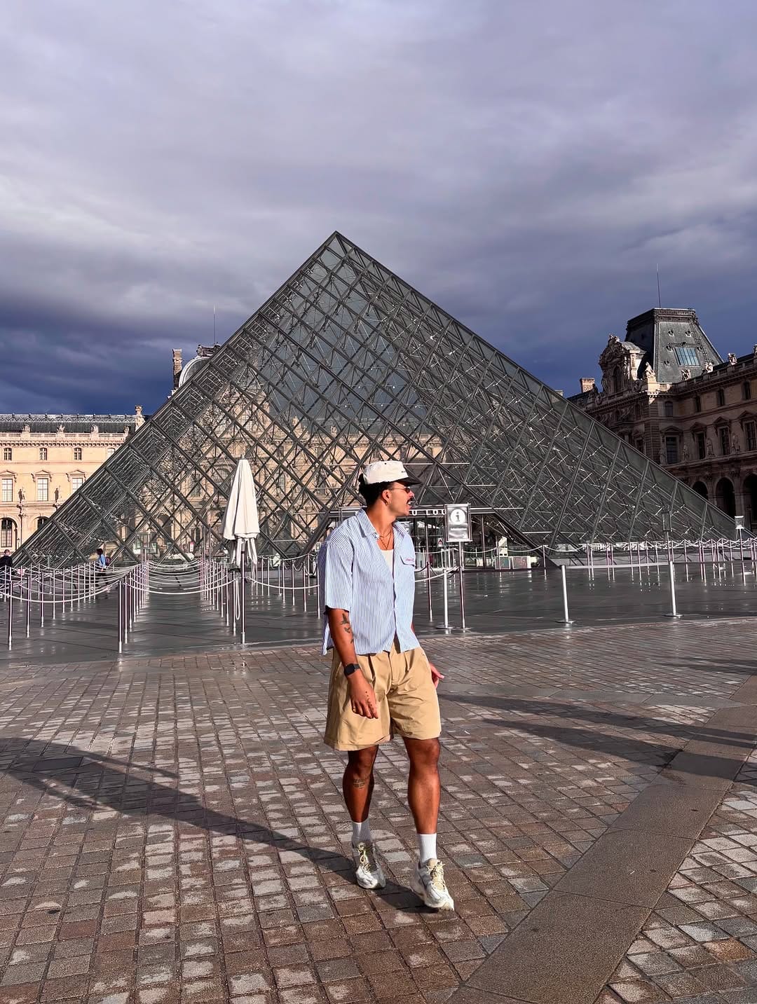 Post 4 by t e l v i n.   t a v e r n i e r. on Instagram (carousel)
