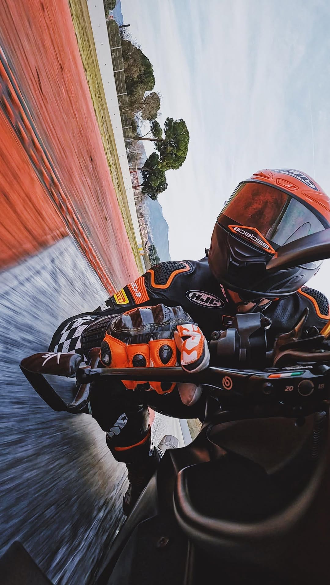 Post 9 by Albert Arenas on Instagram (video)