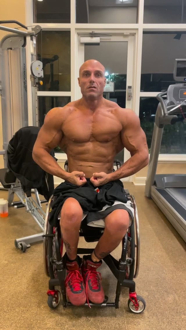 Post 3 by Gabriele Andriulli Ifbb Pro Wh on Instagram (video)