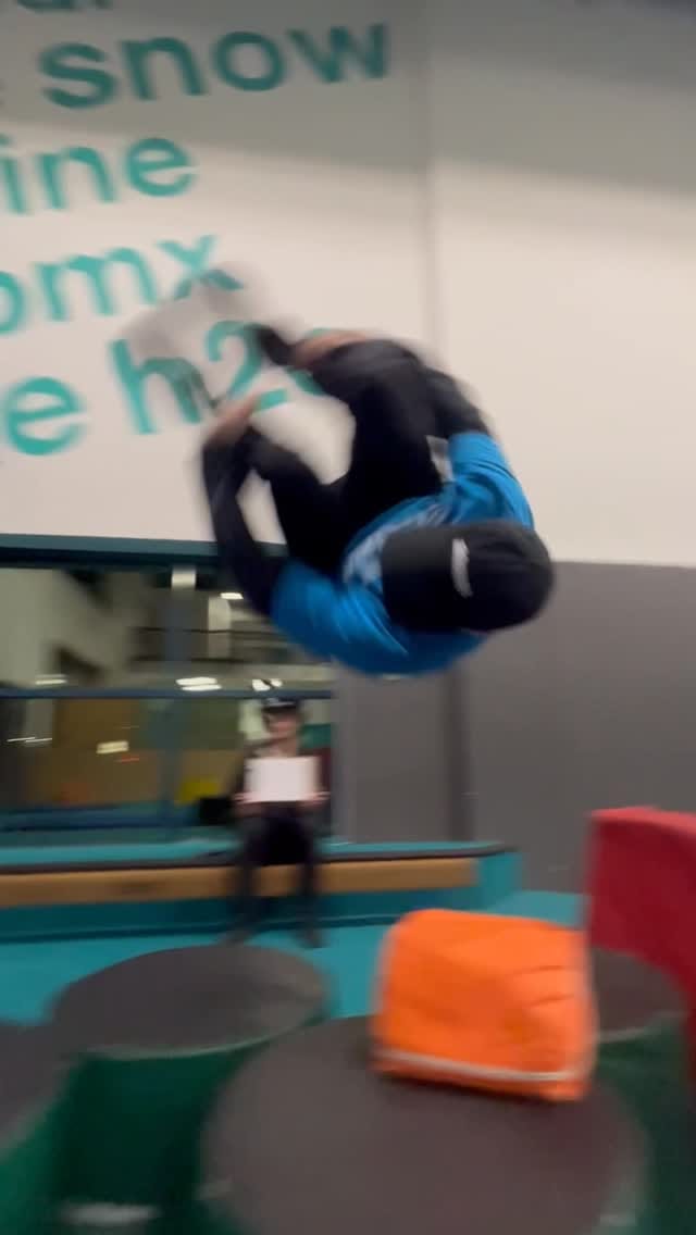 Post 4 by Zenon.bussiere on Instagram (video)
