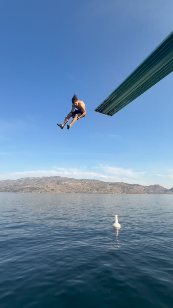 Post 9 by Zenon.bussiere on Instagram (video)
