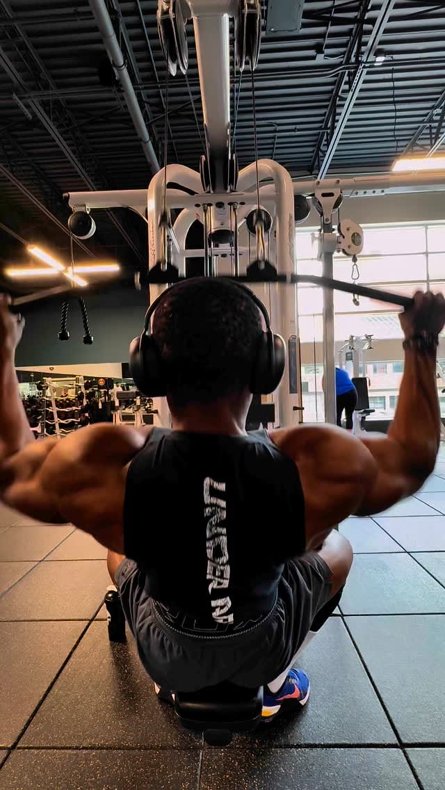 Post 4 by Gabriel Hyong Nguimbus on Instagram (video)