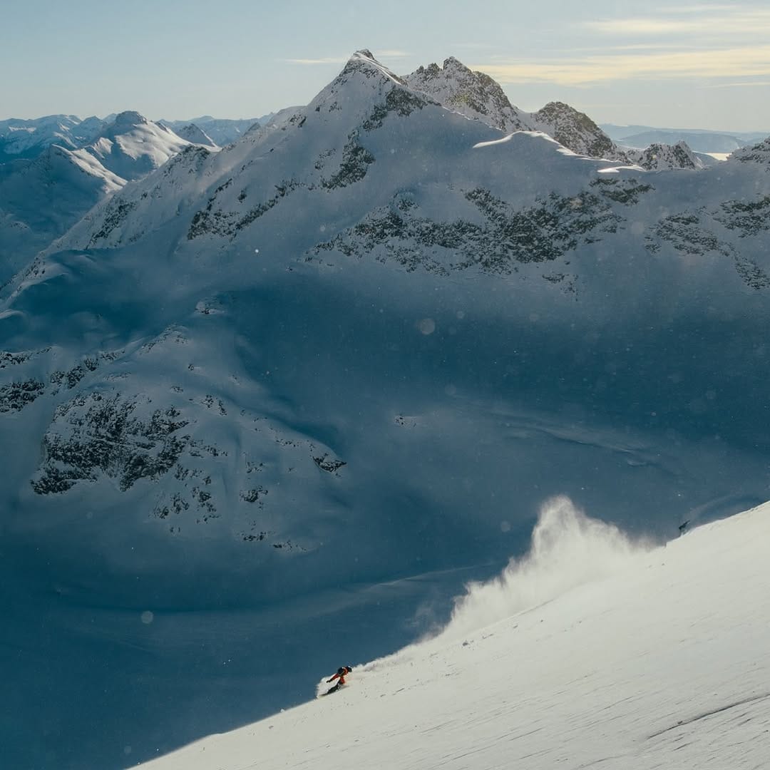 Post 9 by Brett Tippie (official) on Instagram (image)