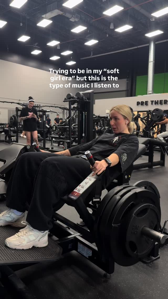 Post 4 by Jadyn on Instagram (video)