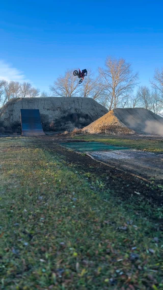 Post 9 by Josh Penner on Instagram (video)