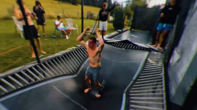 Post 7 by Bence on Instagram (video)