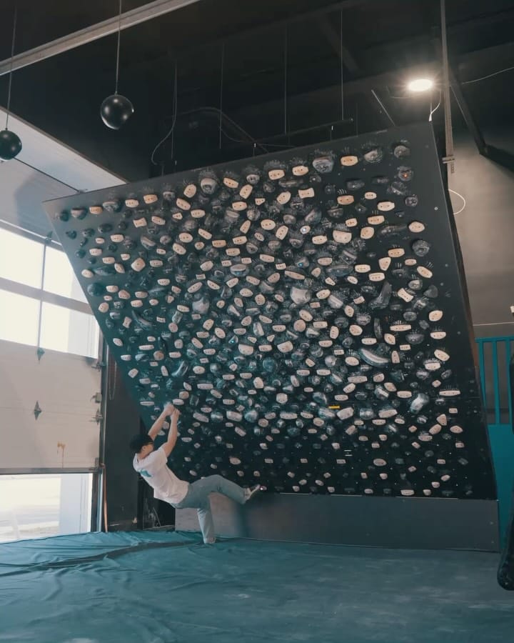 Post 9 by Loi Duong Jr. on Instagram (carousel)