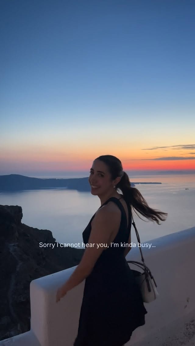 Post 6 by Ariana on Instagram (video)
