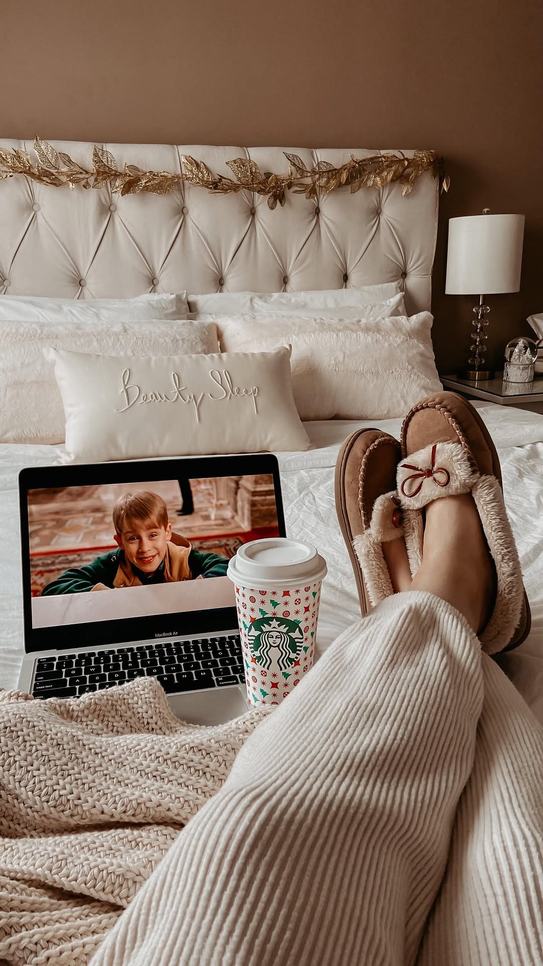 Post 3 by Megan | thatgirlwithpinknails on Instagram (video)