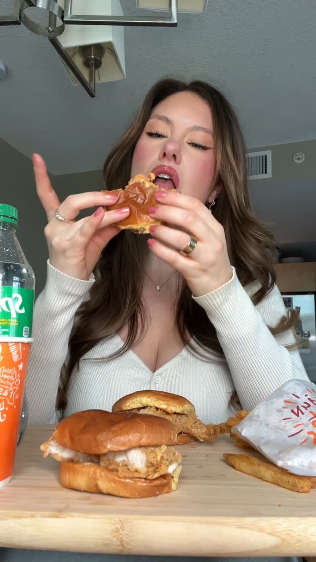 Post 1 by LEXI WINTERS on Instagram (video)