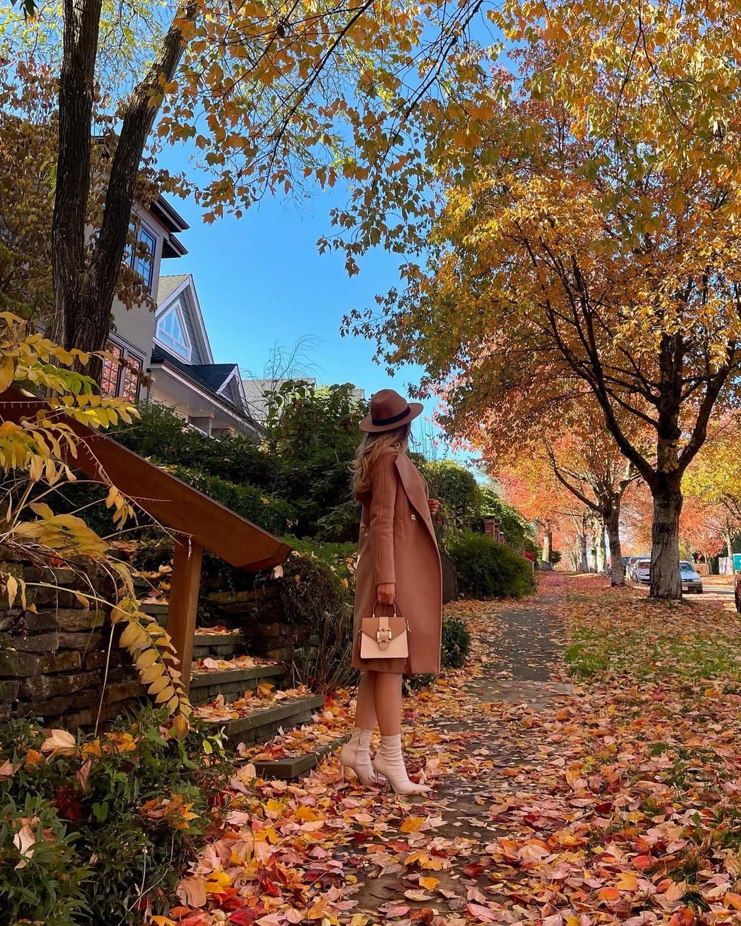 Post 10 by Zahra Ayoubi on Instagram (carousel)