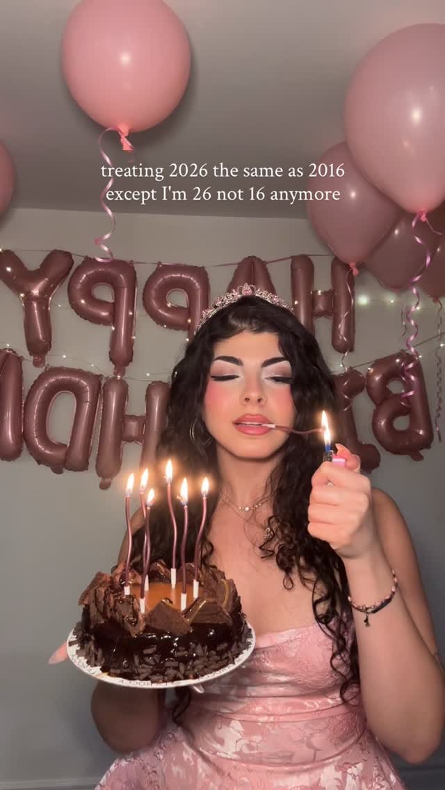 Post 9 by n a s r i n on Instagram (video)