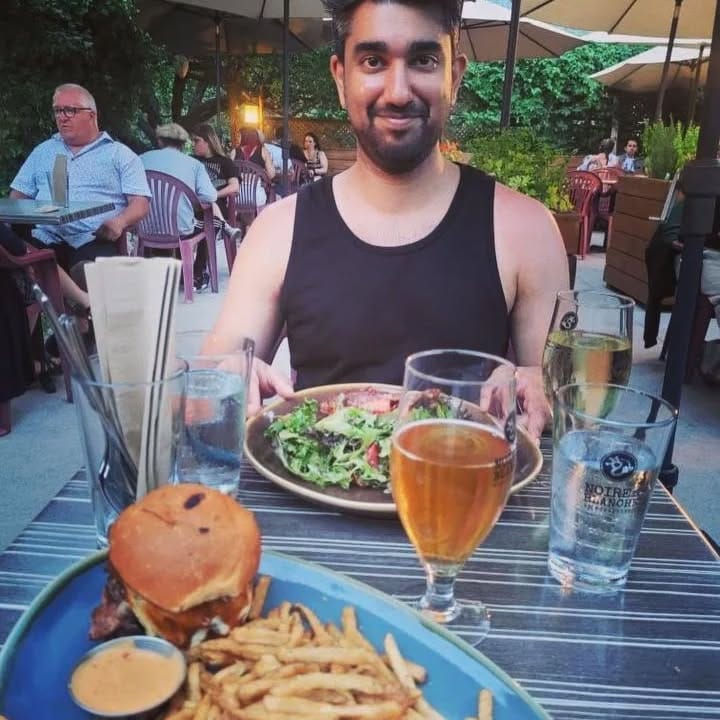 Post 4 by @nath_onmtl on Instagram (carousel)