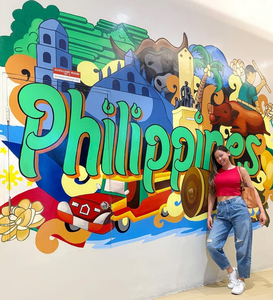 Post 2 by Lana Roi on Instagram (carousel)