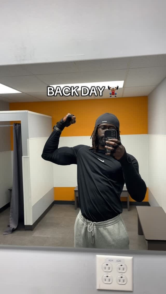 Post 9 by Eaumar FIT on Instagram (video)