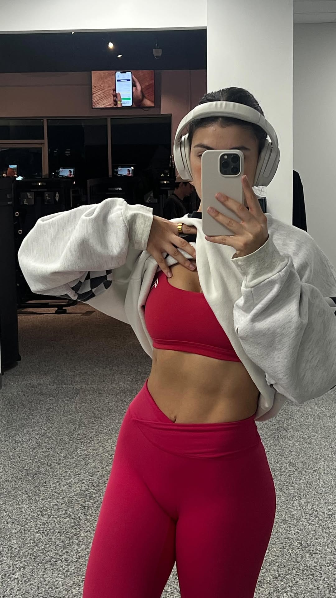 Post 9 by Maya Ganhão on Instagram (video)