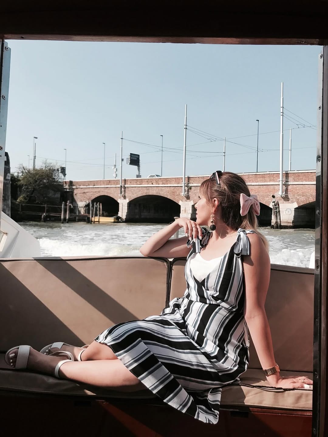 Post 9 by Hani on Instagram (carousel)