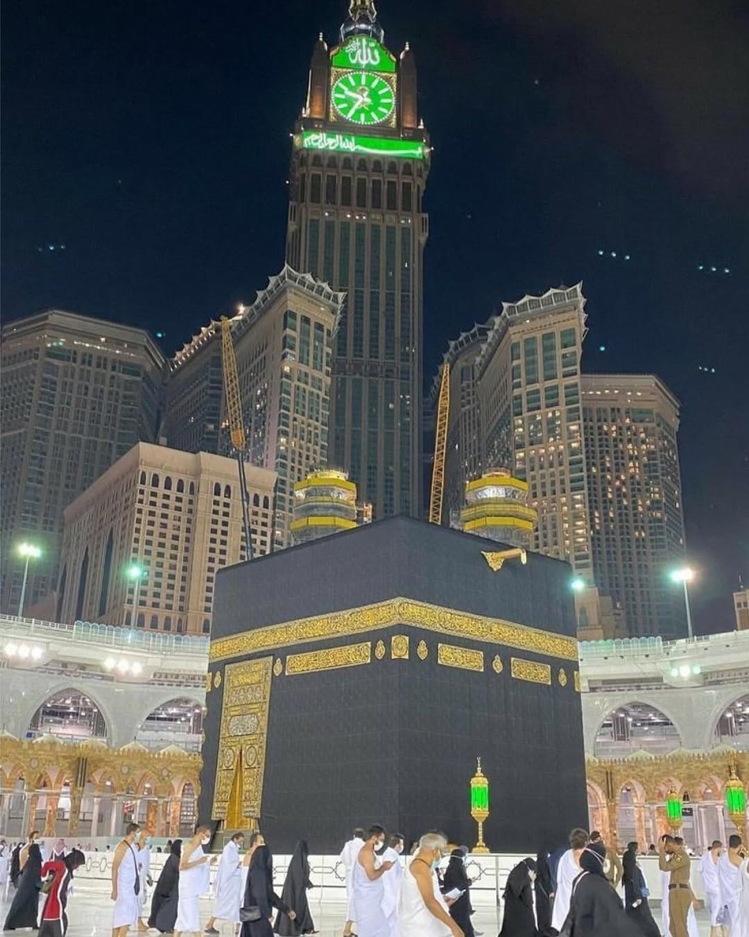 Post 8 by Yousra Aynte on Instagram (carousel)