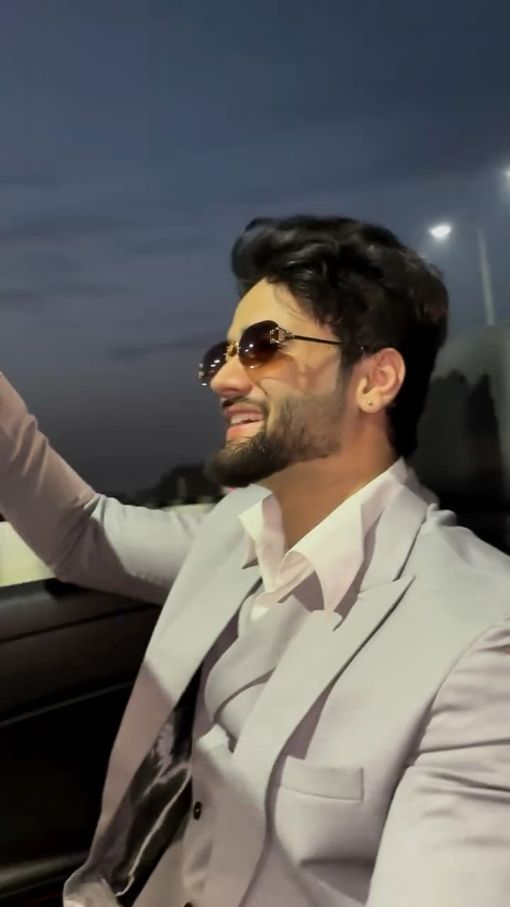 Post 9 by Manish Khokhar on Instagram (video)