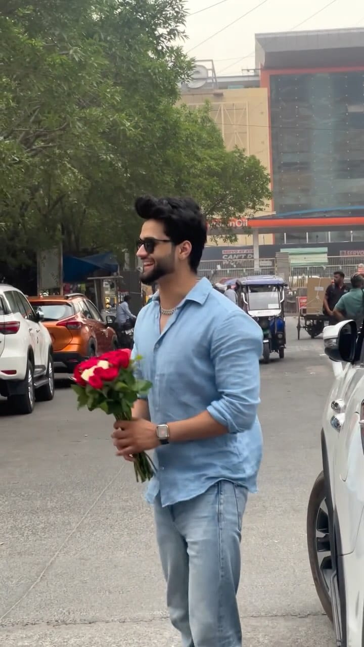 Post 10 by Manish Khokhar on Instagram (video)
