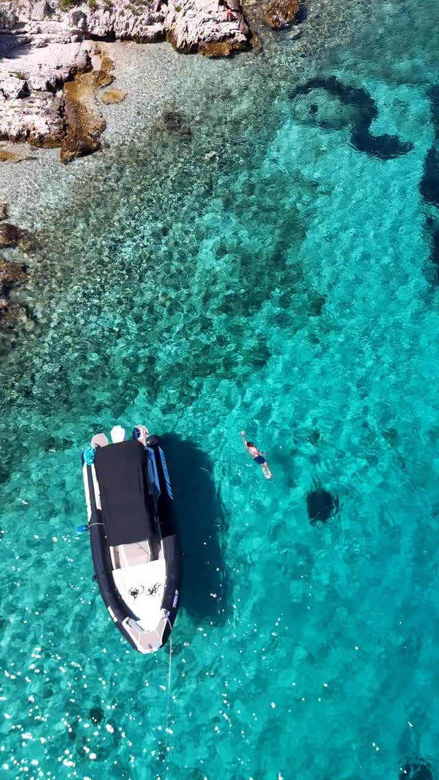 Post 7 by Diana | Toronto Blogger 🇨🇦🇭🇷 on Instagram (video)