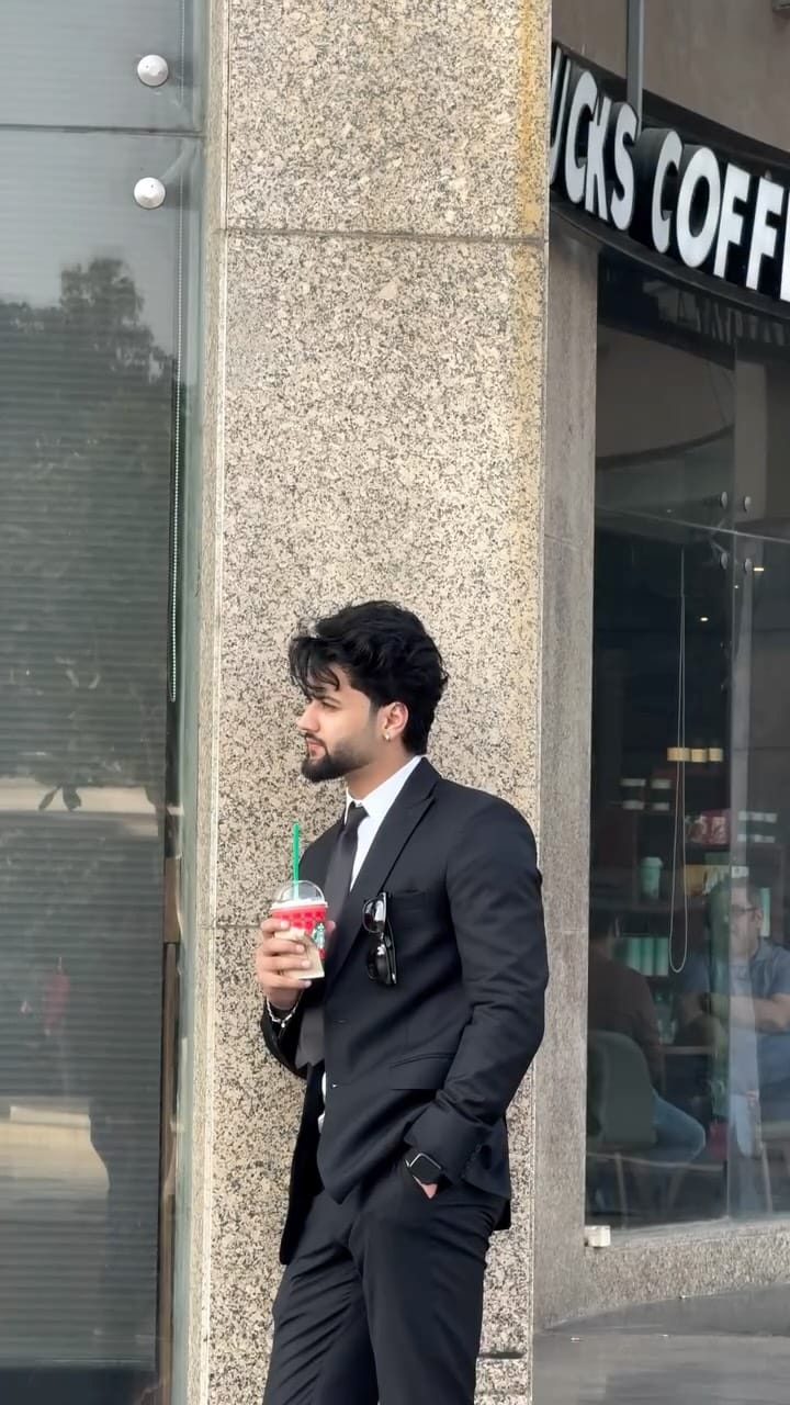Post 7 by Manish Khokhar on Instagram (video)