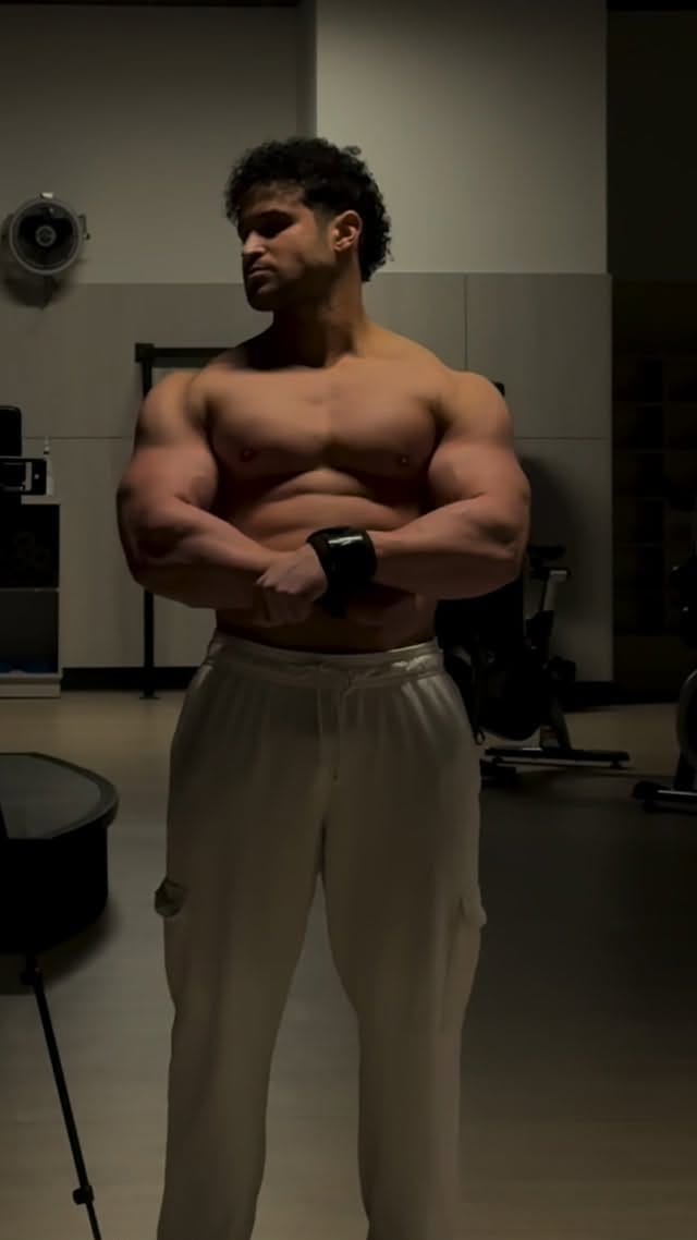 Post 2 by A N I S on Instagram (video)