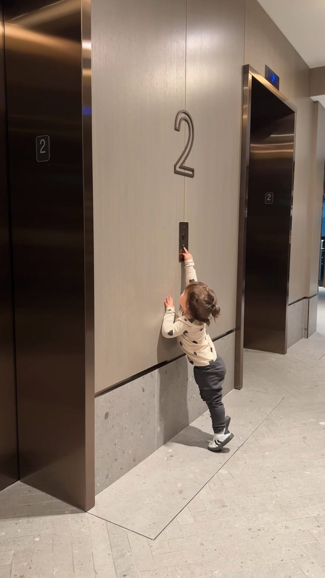 Post 1 by JENNA ROBINS on Instagram (video)