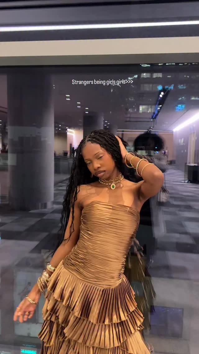 Post 7 by Esther Kisembo 🇨🇩 on Instagram (video)