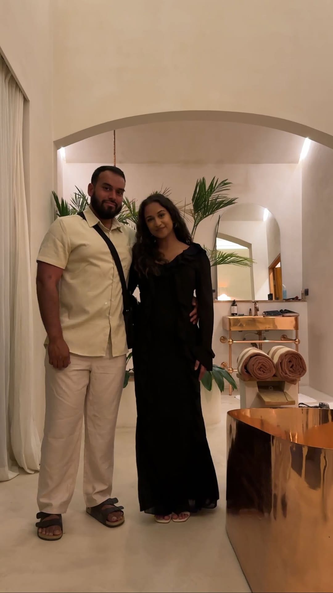 Post 4 by A&M - Food & Travel Couple on Instagram (video)