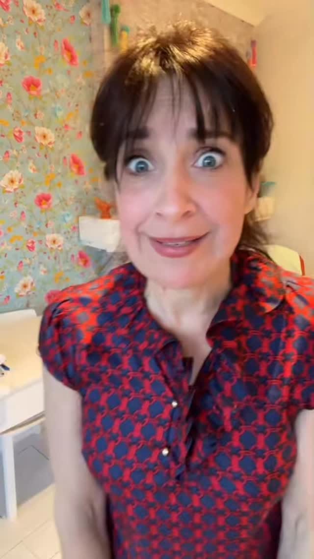 Post 4 by Gisele Corinthios on Instagram (video)