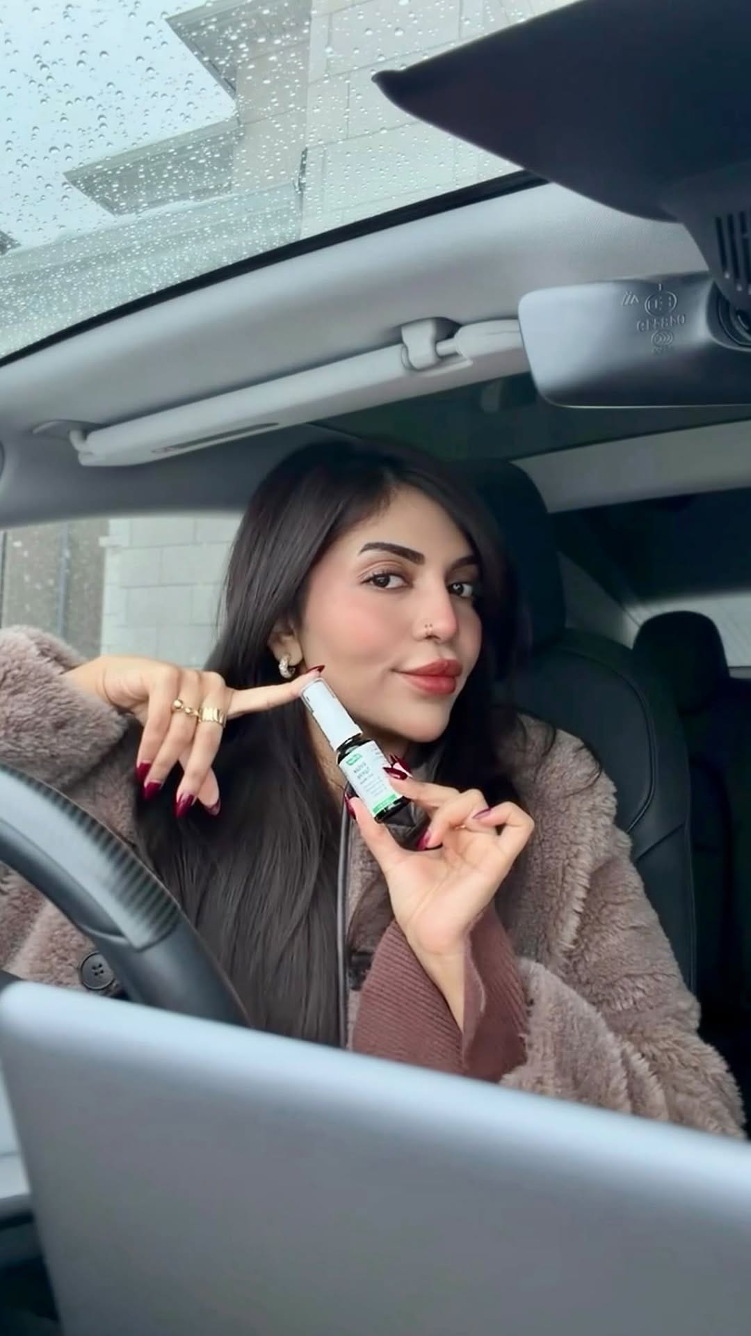 Post 3 by Mahnoor Nadir on Instagram (video)