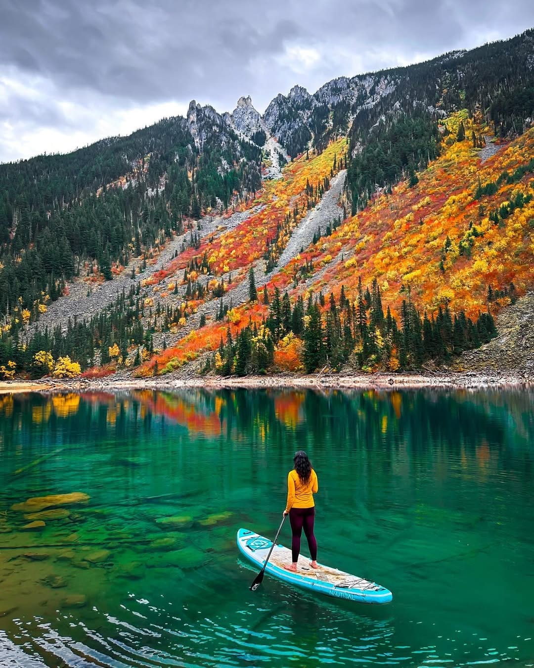 Post 2 by Melissa ↟ Hiking + Adventure on Instagram (carousel)