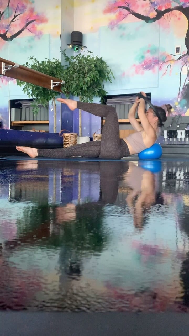 Post 5 by Sophie on Instagram (video)