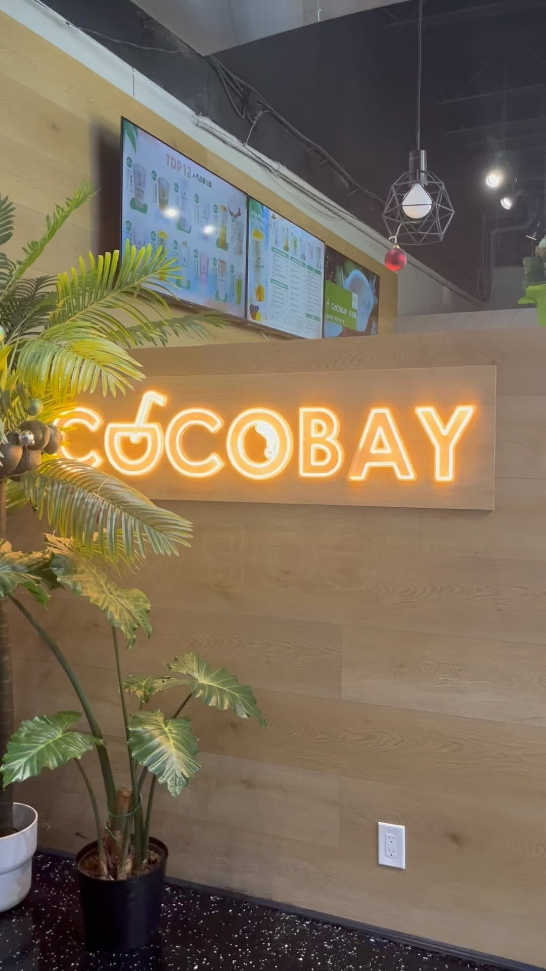 Post 7 by Eat at Vancouver🇨🇦 on Instagram (video)