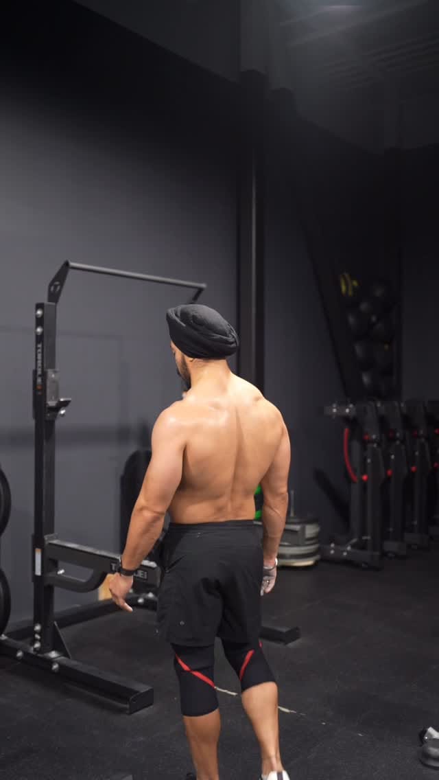 Post 6 by SUPER SINGH WNBF PRO | TRANSFORMATION COACH on Instagram (video)
