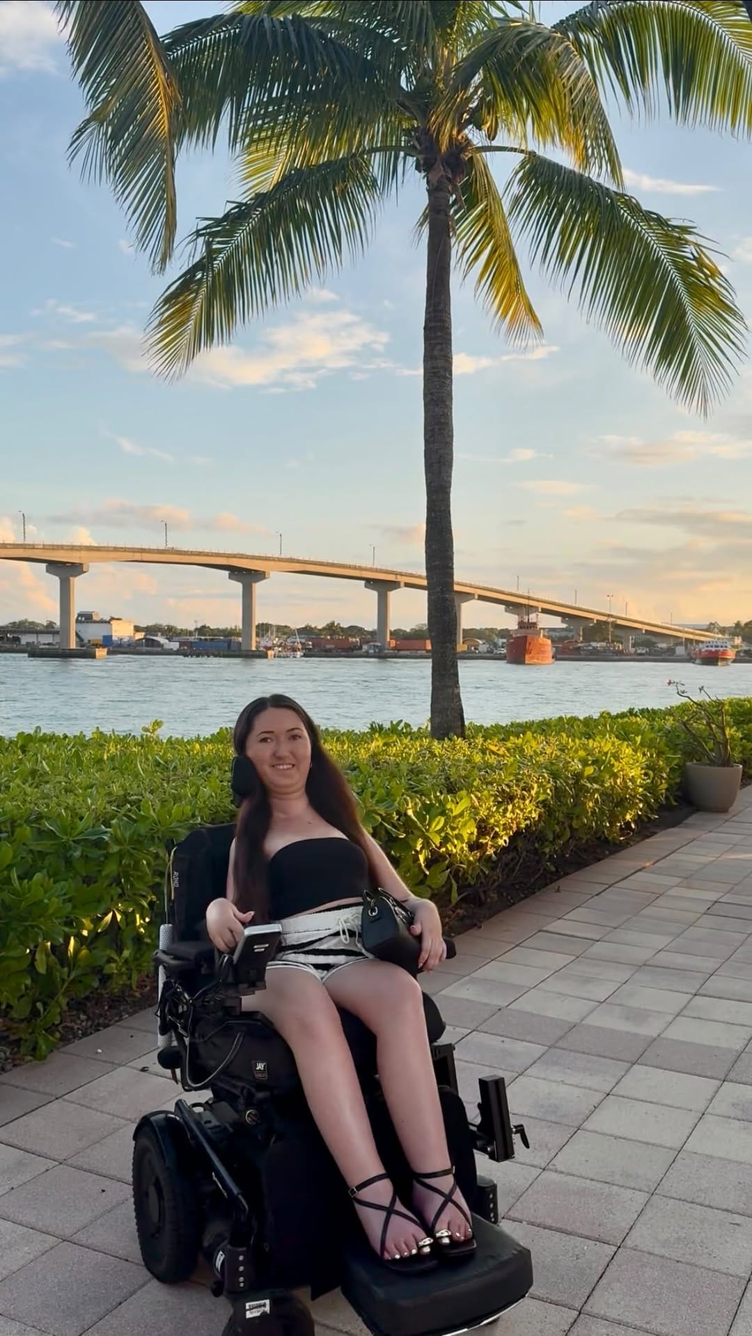 Post 3 by Tori Hunter | Accessible Travel & Lifestyle on Instagram (video)