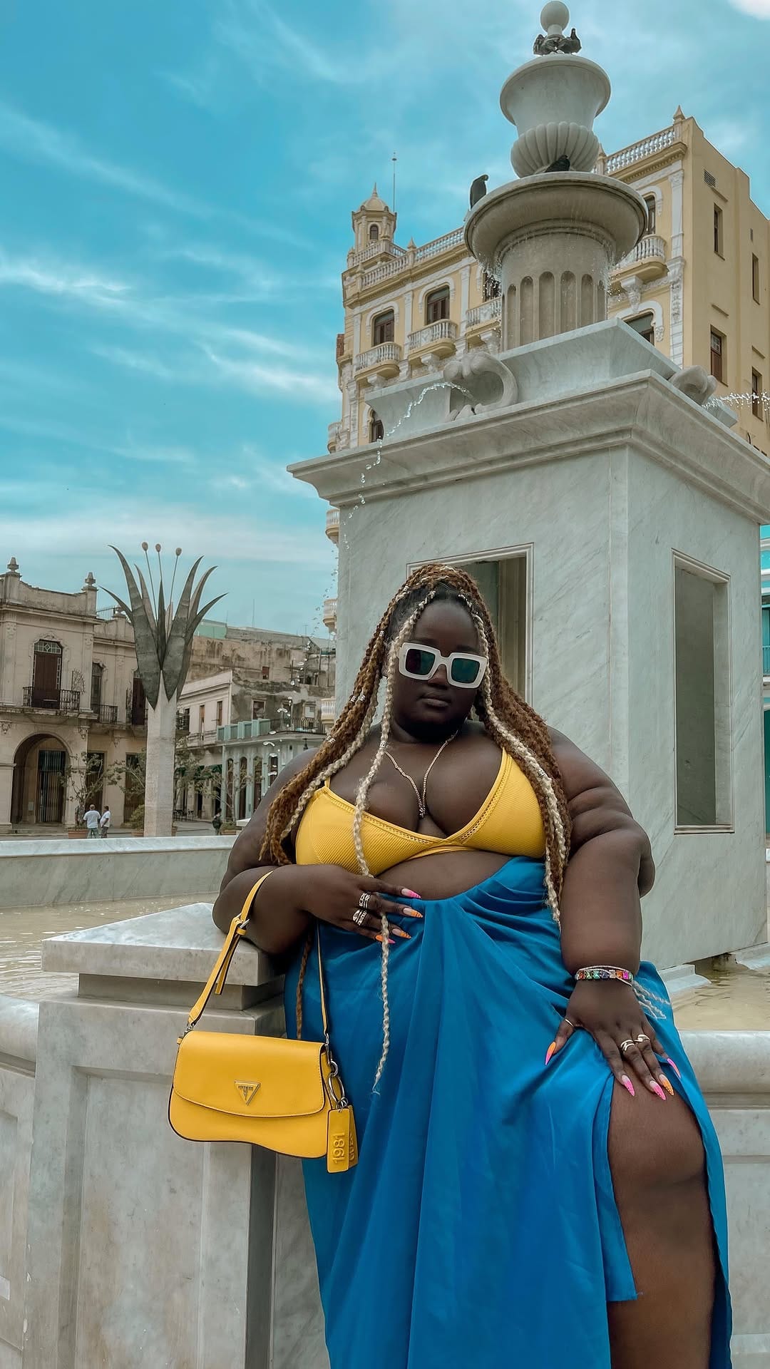 Post 10 by Louange Mwajuma on Instagram (video)